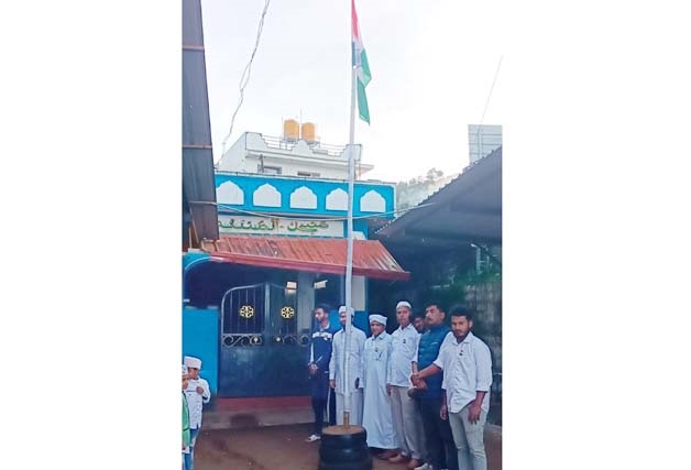 *ದಾರುಲ್ ಹುದಾ ಅರಬ್ಬಿ ಮದ್ರಸದಲ್ಲಿ 77ನೇ ಸ್ವಾತಂತ್ರ್ಯ ದಿನಾಚರಣೆ*