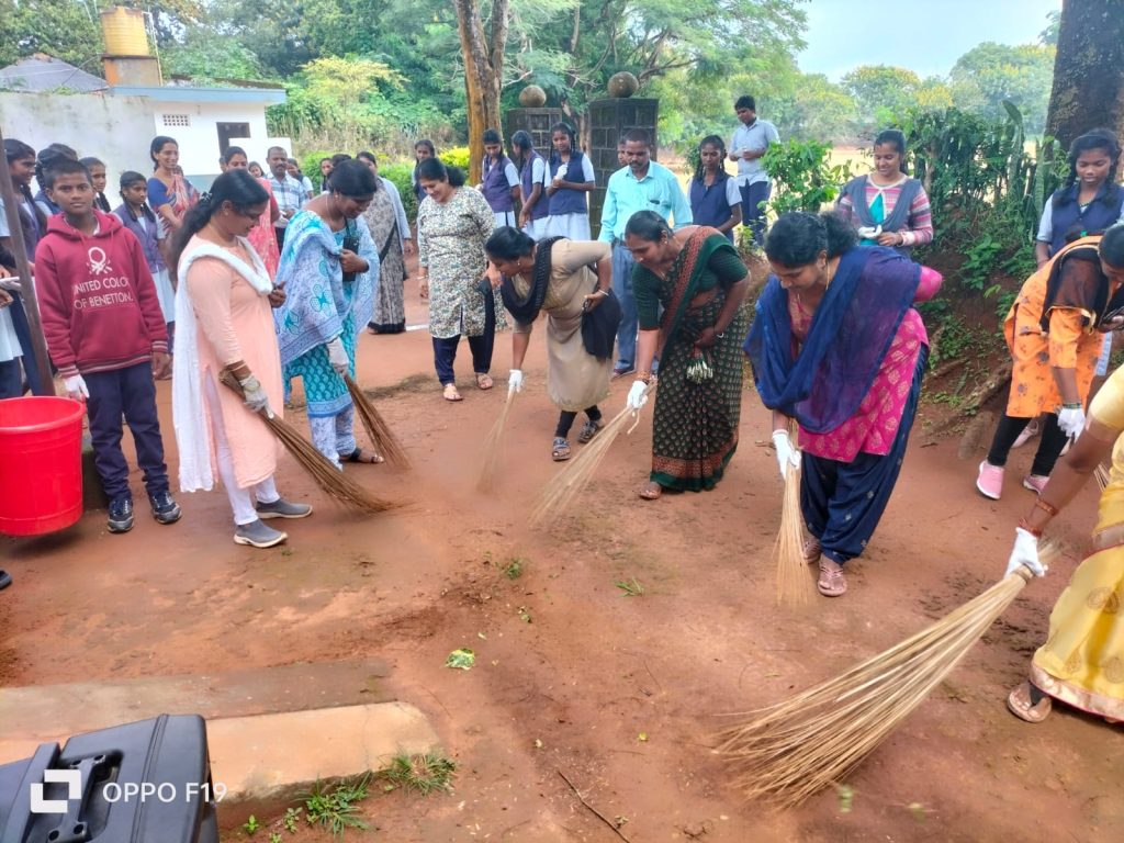 *ಬಾಳೆಲೆಯಲ್ಲಿ ಗಾಂಧಿ ಜಯಂತಿ ಪ್ರಯುಕ್ತ ಸ್ವಚ್ಛತಾ ಶ್ರಮದಾನ*