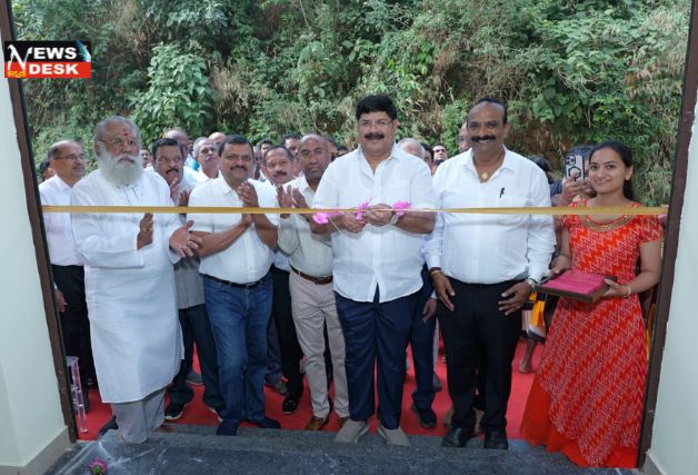 *ಕೊಡಗು ಜಿಲ್ಲಾ ಔಷಧ ವ್ಯಾಪಾರಸ್ಥರ ಸಂಘದಿಂದ ಫಾಮ೯ ಭವನ ಲೋಕಾಪ೯ಣೆ ಆನ್ ಲೈನ್ ಔಷಧ ವಹಿವಾಟಿಗೆ ಕಡಿವಾಣ ಮೂಲಕ ಮಾದಕ ದ್ರವ್ಯ ಮಾರಾಟ ಸ್ಥಗಿತಗೊಳಿಸಿ – ಆರ್. ರಘುನಾಥ ರೆಡ್ಡಿ ಒತ್ತಾಯ*