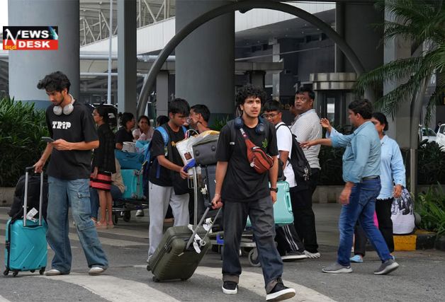 *ಸಂಕಷ್ಟದಲ್ಲಿದ್ದ ಕನ್ನಡಿಗರಿಗೆ ಕುಮಾರಸ್ವಾಮಿ-ಸಿದ್ದರಾಮಯ್ಯ ಸಾಥ್: ಮೂರು ದಿನಗಳ ಬಳಿಕ ಬೆಂಗಳೂರಿನಲ್ಲಿ ನೆಮ್ಮದಿಯ ನಿಟ್ಟುಸಿರು ಬಿಟ್ಟ ಪ್ರಯಾಣಿಕರು*