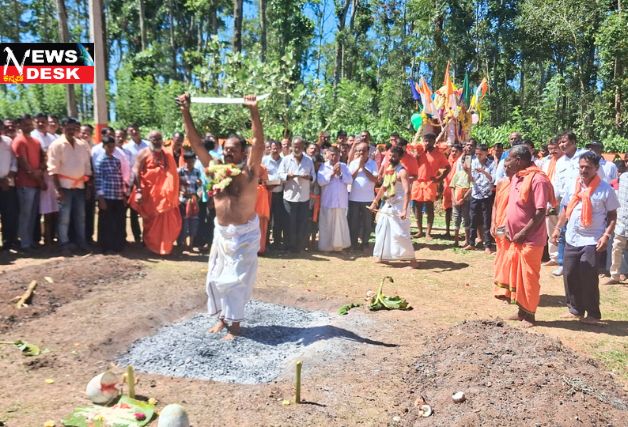 *ರಂಗಸಮುದ್ರ ಗ್ರಾಮದಲ್ಲಿ ಜೋಡಿ ಬಸವೇಶ್ವರ ದೇವರ ವಾರ್ಷಿಕ ಪೂಜೋತ್ಸವ… ಬರಿಗಾಲಲ್ಲಿ ಕೆಂಡ ಕೊಂಡ ಹಾಯ್ದ ಭಕ್ತರು*